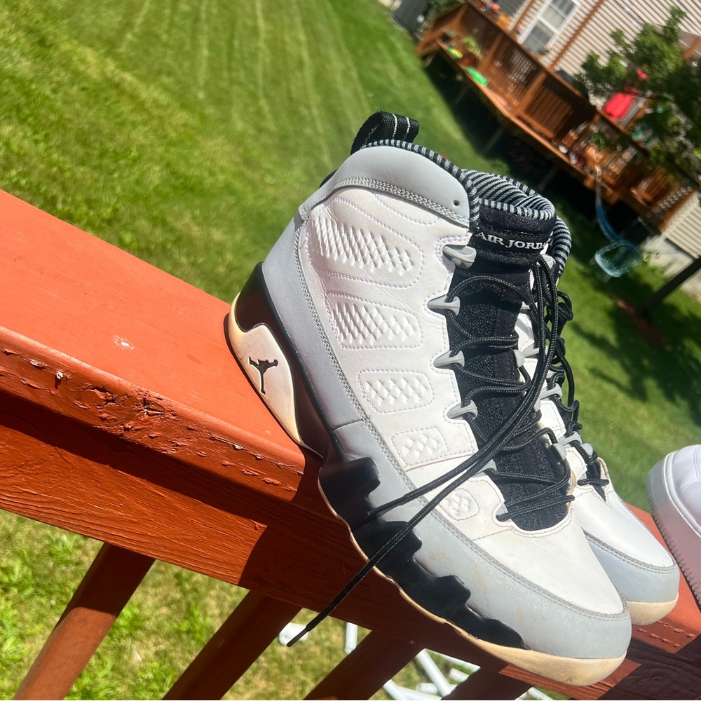 Air Jordan 9 Retro 'Cool Grey